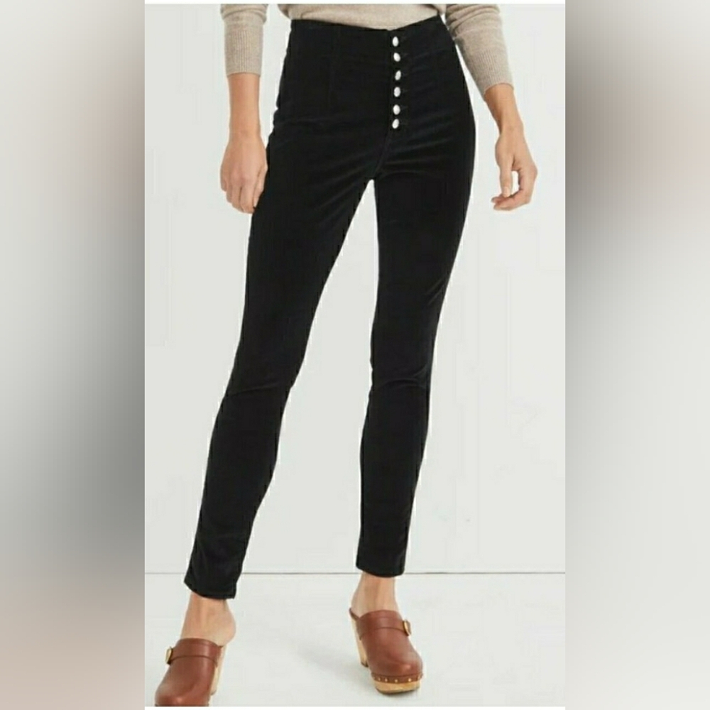 ✨️Veronica Beard Velvet Black Skinny Pants with Button Detail